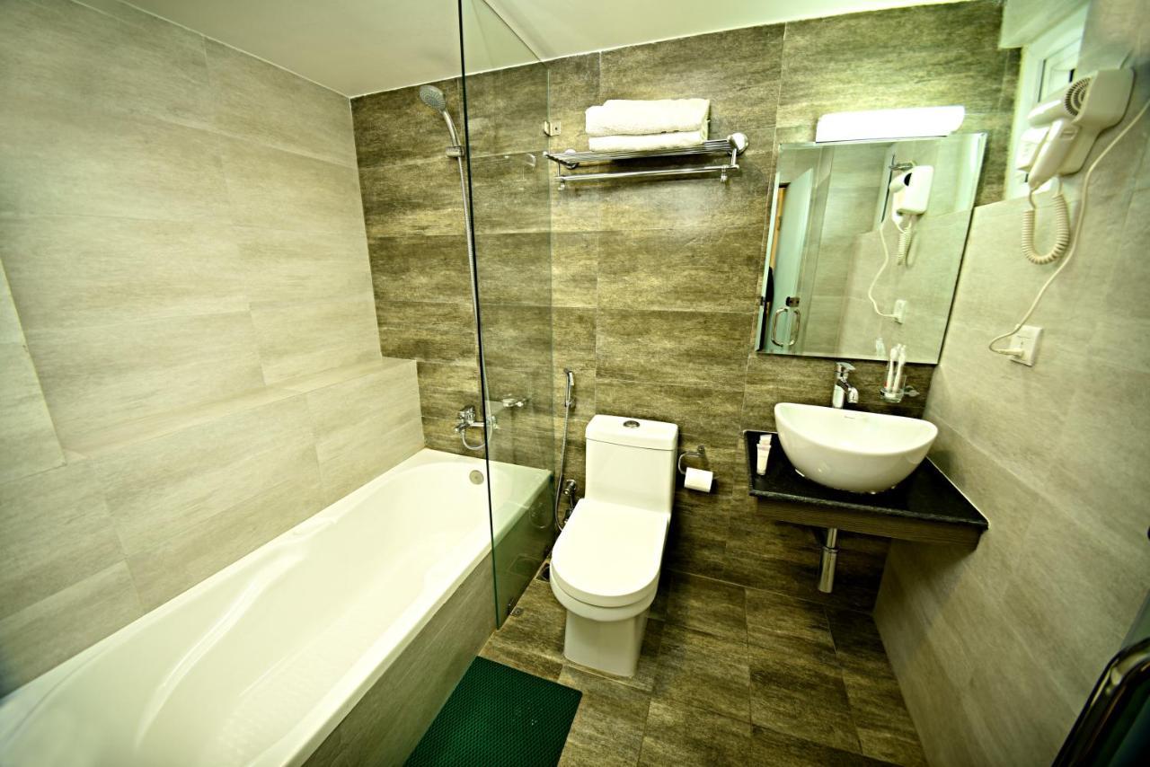 The Milestone Hotel Katmandu Zewnętrze zdjęcie
